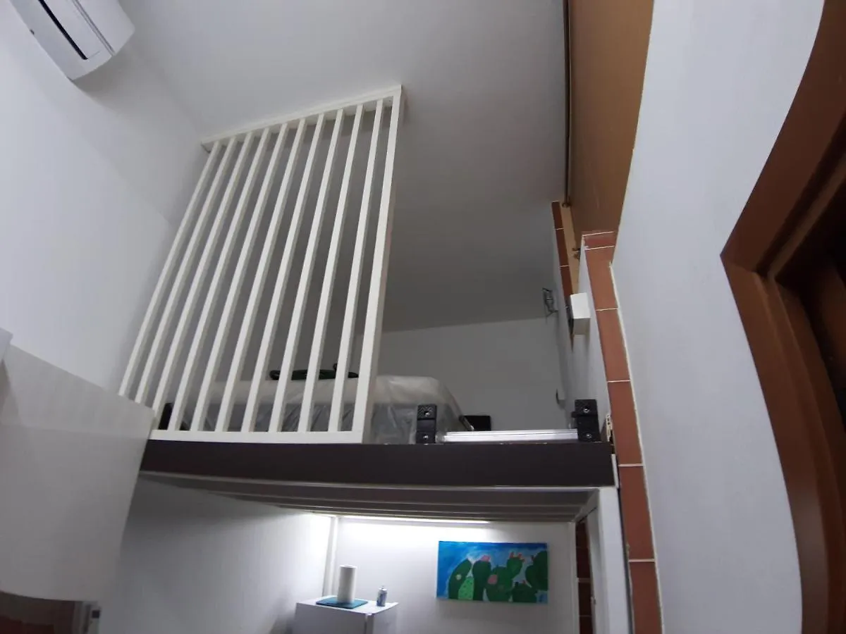 Holiday home Mawi Apartment - Peaceful Apt. W/ Double Bed - 9Min Walk To Ortigia Syracuse Italy